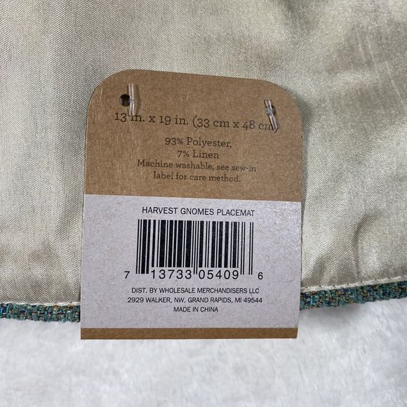 Harvest Gnomes Placemats Set of 2 Autumn Linen Blend Cute Fall Decor Brand New - Picture 4 of 4